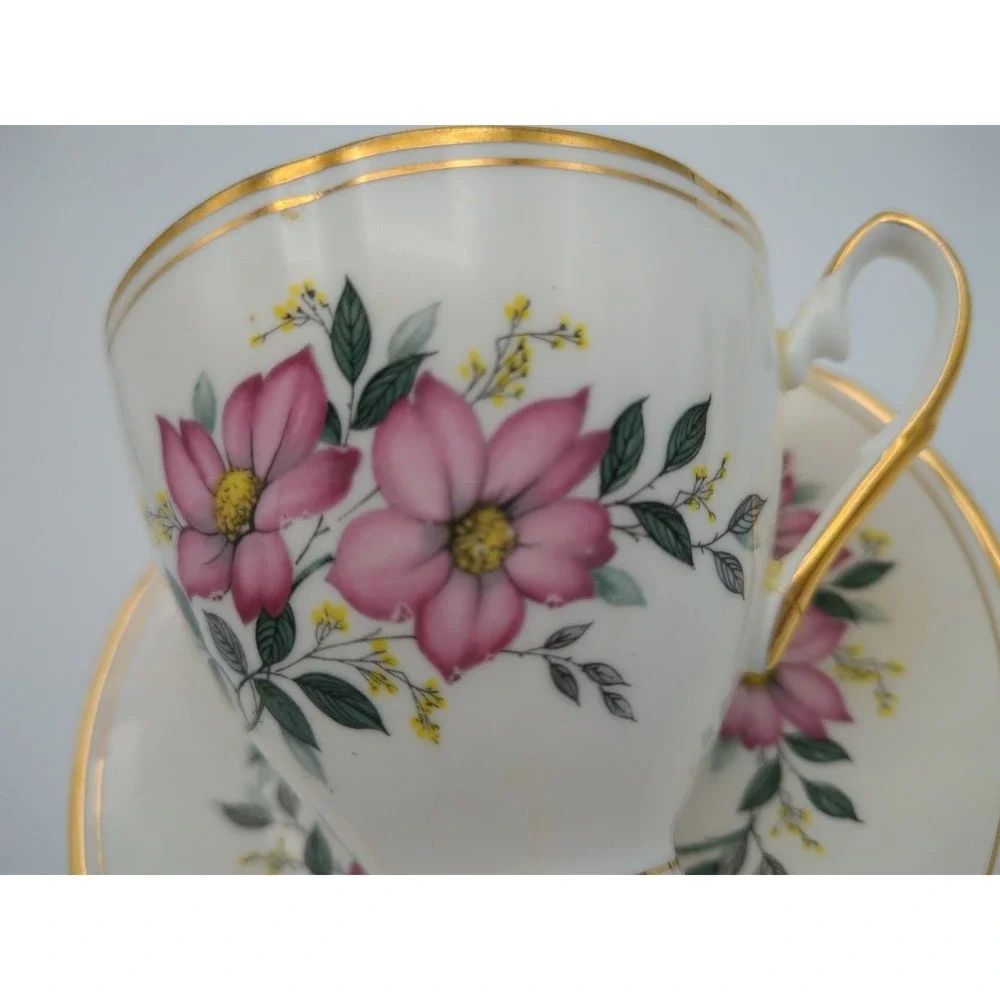 Elizabethan by Taylor & Kent vintage elizabethan